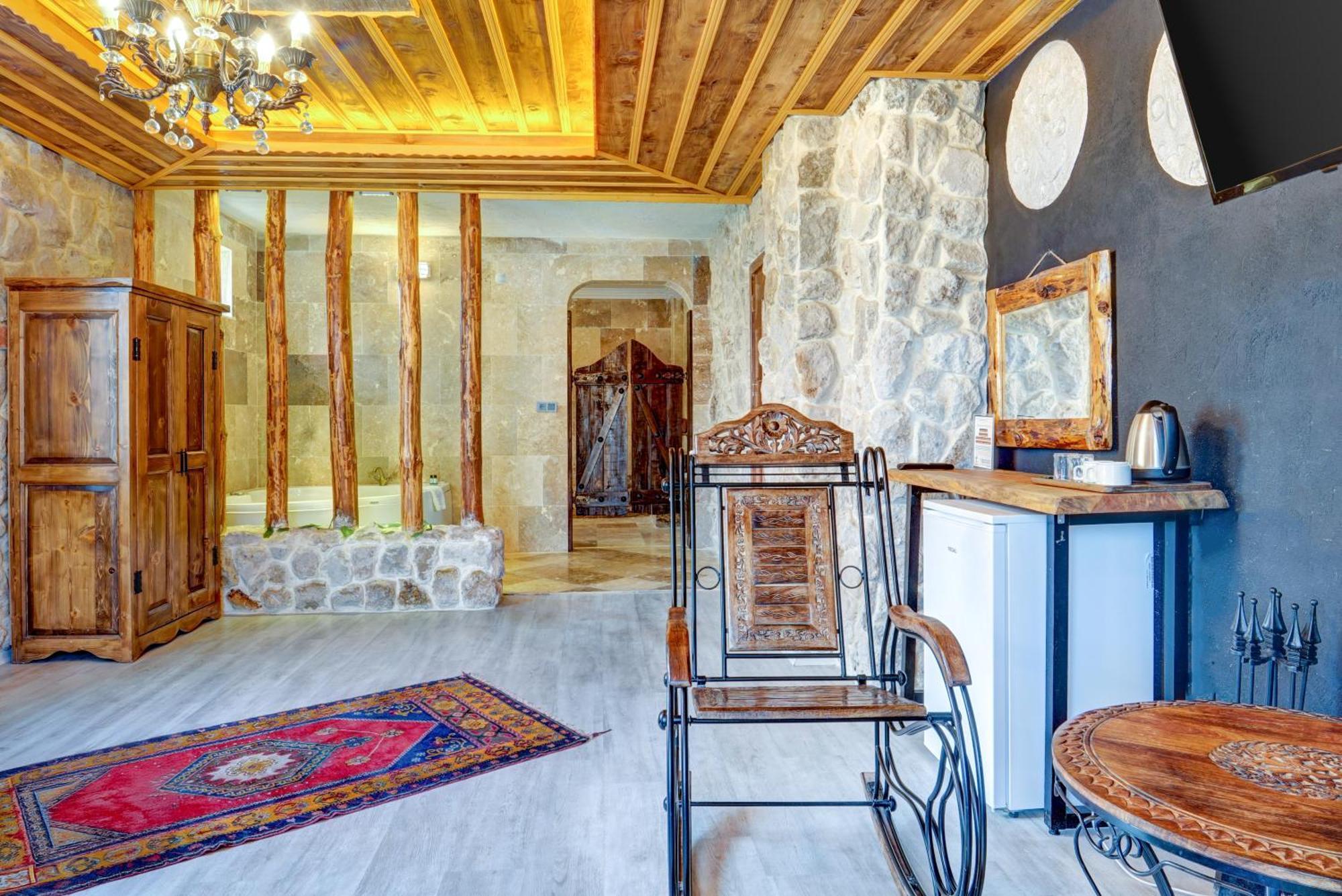 Moonlight Of Cappadocia Hotel Uchisar Exterior photo